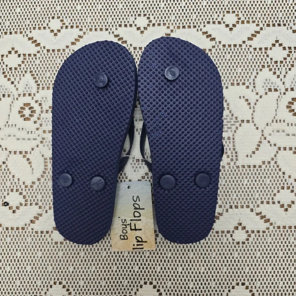 2pk NWT Boy's Flip Flops Sharks & Dinosaur Surfs Up Dude Sandals Shoes S 11 / 12 - Picture 3 of 6